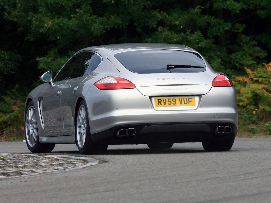  Porsche Panamera Turbo 2009 года  (UK) (фото 15 из 18)